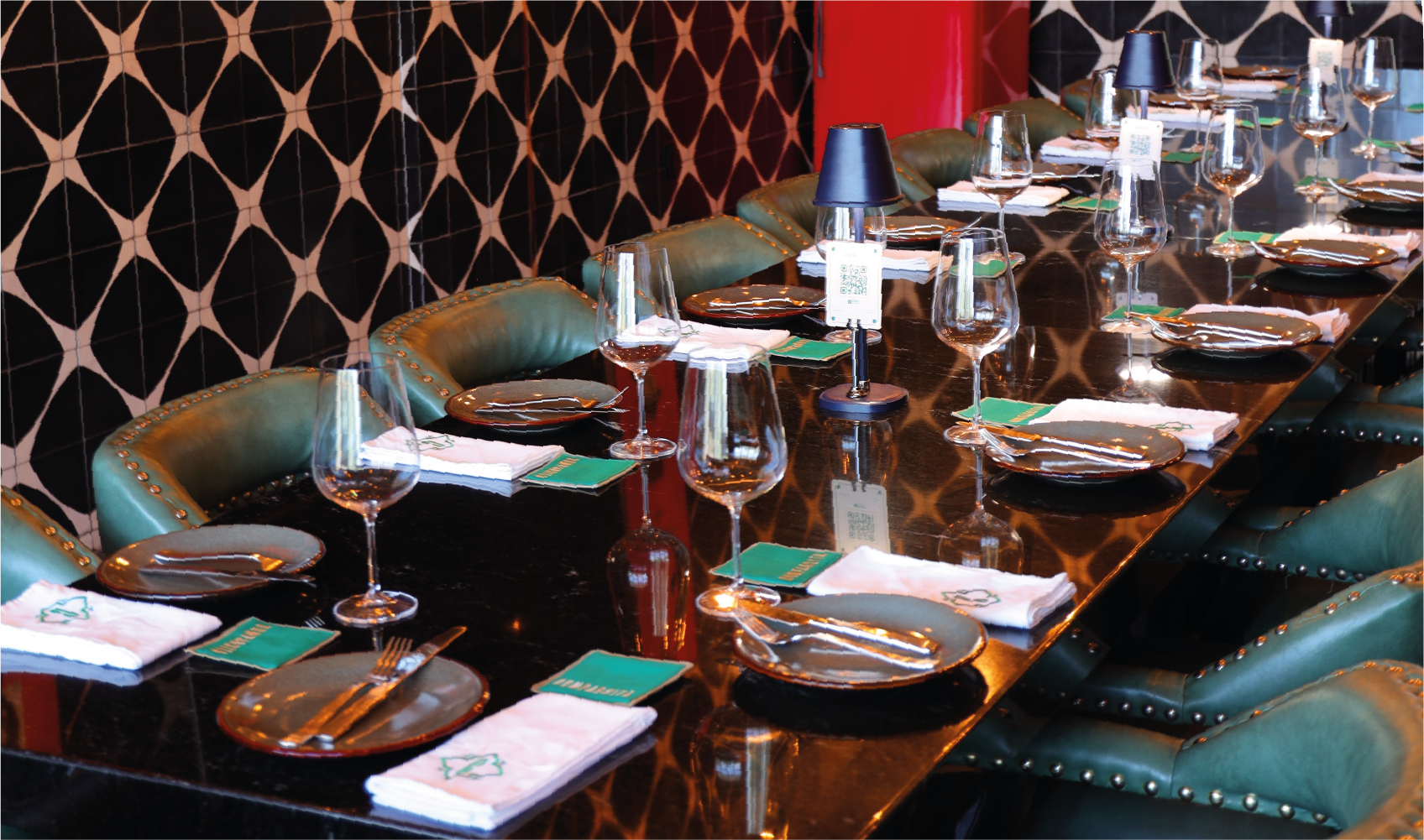 EVITA PERON_Mesa de trabajo 1-09